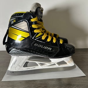 Bauer Supreme 3S Hockey Goalie Skates Size 2.5 (Used)