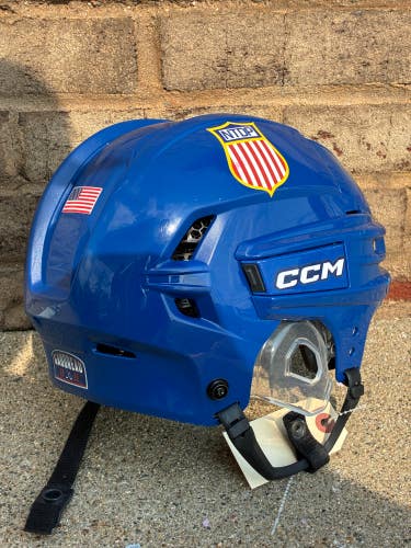 Team USA Medium CCM Super Tacks X Helmet (Used)