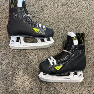 Junior Graf G735 Pro Hockey Skates Narrow Width Size 3.5 (New)