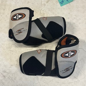Medium Senior Easton Synergy 300 Elbow Pads (Used)
