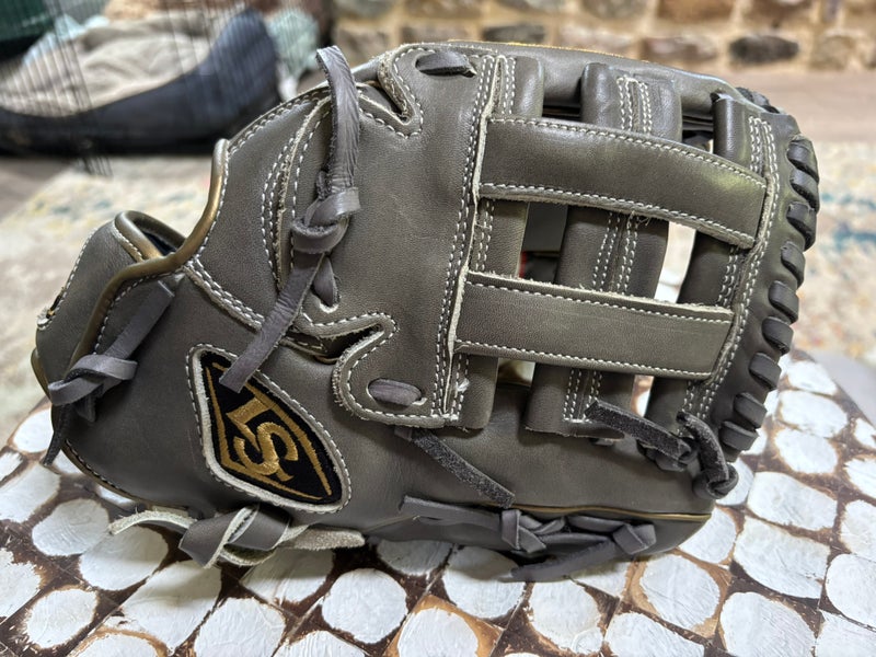 Louisville Slugger RH LXT Softball Glove 12" (New)