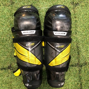 Junior Bauer Supreme ultrasonic Shin Pads 10" (Used)