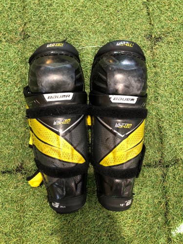 Junior Bauer Supreme ultrasonic Shin Pads 10" (Used)