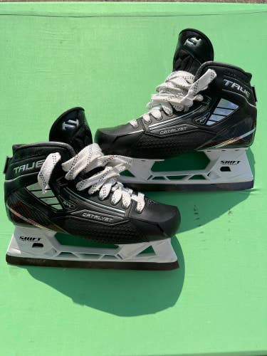 Senior True Catalyst 9X4 Hockey Goalie Skates 9.5 (Used)