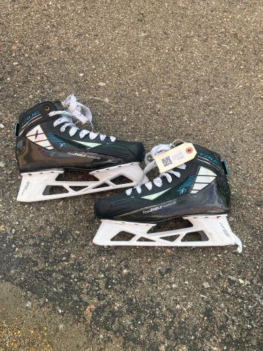 Senior True TF9 Hockey Goalie Skates I Size 7