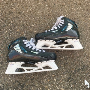 Senior True TF9 Hockey Goalie Skates I Size 7