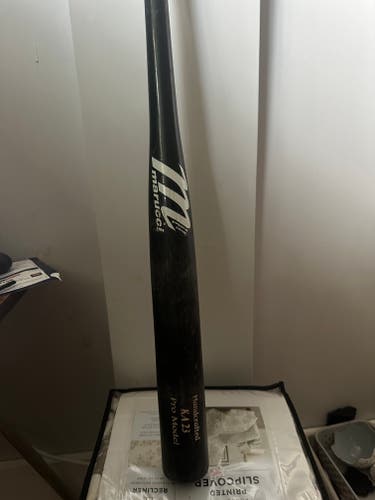Marucci Bat (-4) 30 oz 34" (Used)