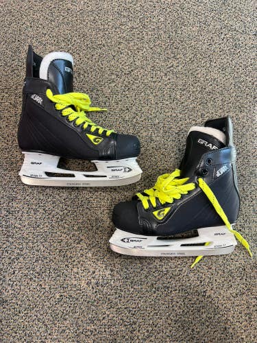 Intermediate Graf Supra G135s Hockey Skates Regular Width Size 5.0 (New)