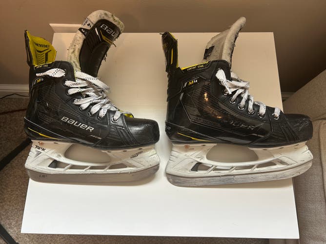 Bauer Supreme M4 Hockey Skates Size 4 (Used)