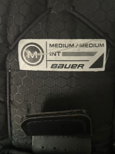 Medium Bauer Supreme S190 Goalie Leg Pads (Used)