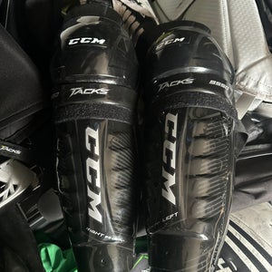 CCM Tacks 9550 14" Shin Pads (Used)