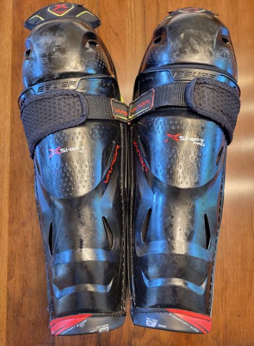 Junior Bauer Vapor X-Shift Pro 12" Shin Pads (Used)