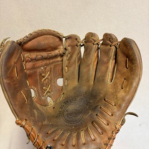 RH Wilson A9800 The big scoop Baseball Glove (Used)