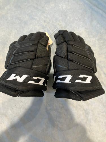 Black Junior CCM JetSpeed Xtra Pro Gloves 12" (Used)