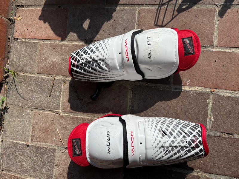 Bauer 8.5” Shin Pads