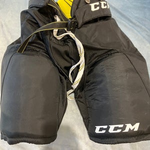 Black Junior XL CCM Tacks Classic Pro Hockey Pants (Used)