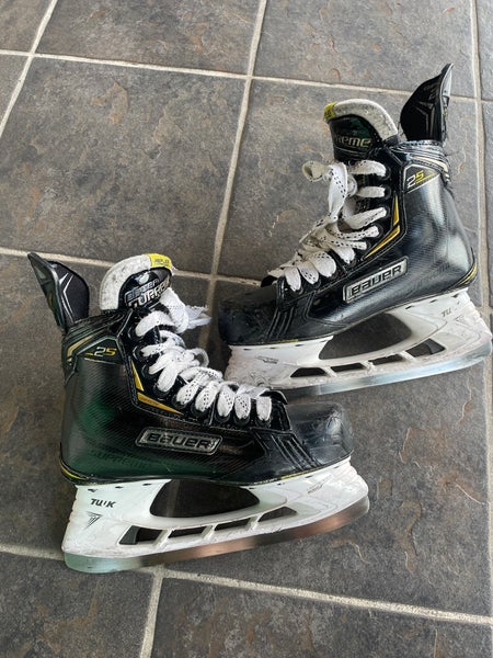 Senior Bauer Supreme 2S Hockey Skates Regular Width Size 6.5 (Used)