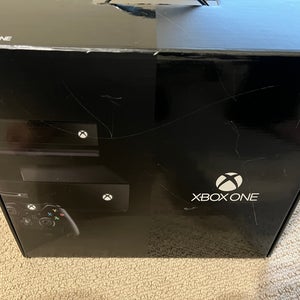 Used Xbox one 500 Gb