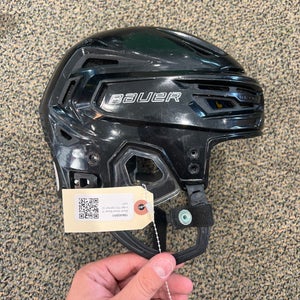 Black Small Bauer Re-Akt 150 Helmet (Used)