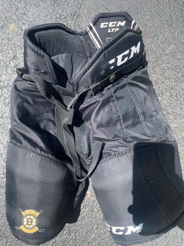 Medium Youth CCM LTP Hockey Pants (Used)
