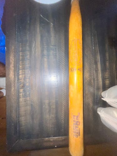 Louisville Slugger Brute 100G Wooden Baseball Bat – Hillerich & Bradsby Co., “4”