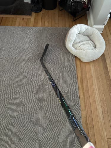 Junior Bauer Nexus Tracer Right Handed Hockey Stick P92 (Used)