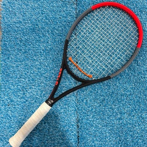 *Like New* Wilson Clash 100 Pro Tennis Racquet (Used)