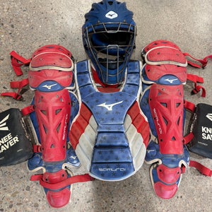 Youth Mizuno Samurai Catcher's Set (Used)