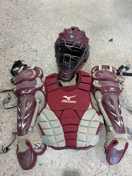 Youth Mizuno Samurai Catcher's Set (Used)