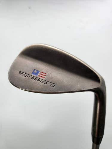 JUNIOR US KIDS GOLF TOUR SERIES-12 SAND WEDGE 56*/12 31.5" (KIDS 57" TALL) GOOD