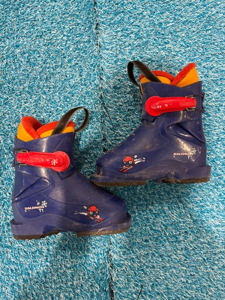 Kid's Salomon T1 Ski Boots | Mondo 15-16 (Used)
