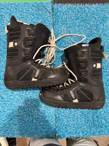 Burton Coco Snowboard Boots | Women's Size 10 (Used)