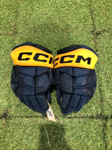 Junior CCM JetSpeed FT6 Gloves 10" (Used)