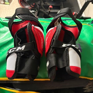 Large Senior CCM Ft4 Elbow Pads  (Used)