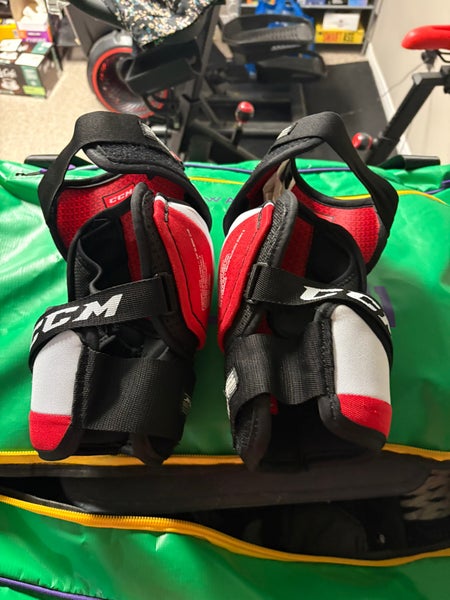 Large Senior CCM Ft4 Elbow Pads  (Used)