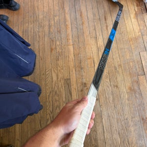 Intermediate Bauer Nexus 1N Left Hand Hockey Stick P92 (Used)