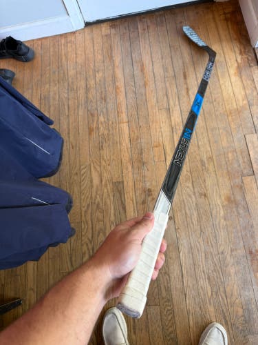 Intermediate Bauer Nexus 1N Left Hand Hockey Stick P92 (Used)