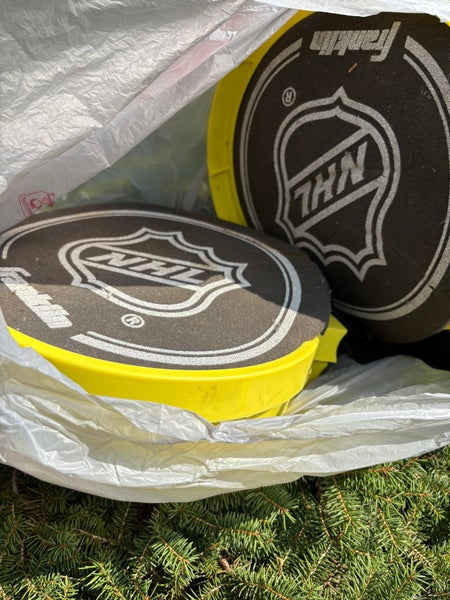 Home hockey time equipment