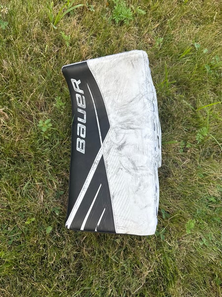 Intermediate Bauer Supreme 3s Regular (Used)