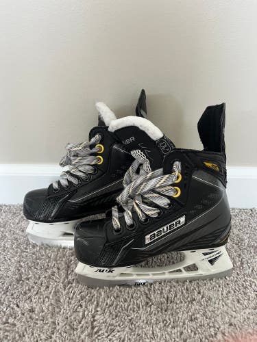 Bauer Supreme 160 Hockey Skates 10 (Used)