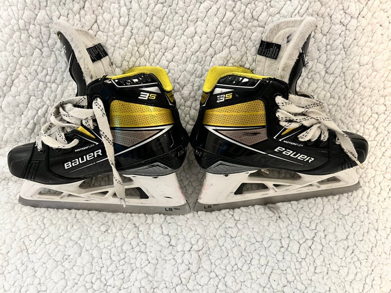 Bauer Supreme 3S Hockey Goalie Skates Size 2.5 (Used)