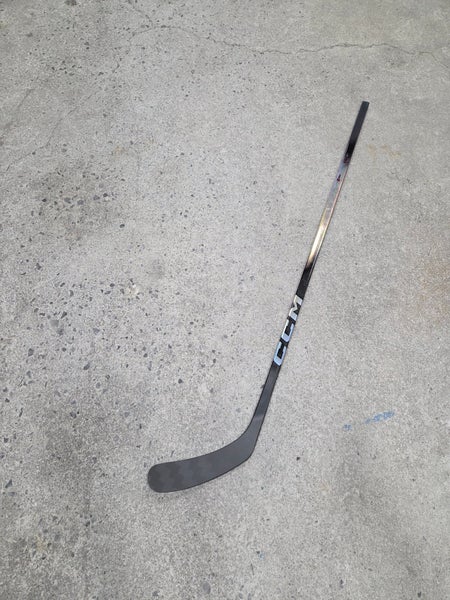 New Junior CCM Jetspeed FT8 Pro Right Handed Hockey Stick P29 50 Flex