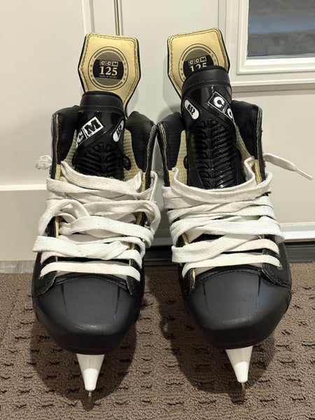 2024 CCM Tacks 652 Pro Hockey Skates Regular Width  9.5 (Used)