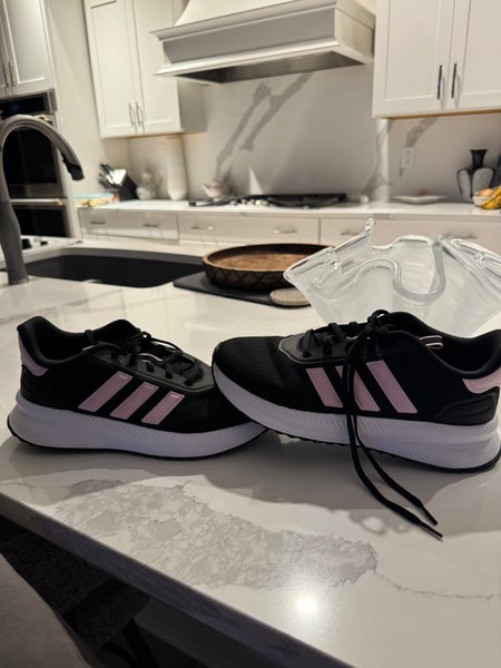 Black Women's Adult Size M 8.0 (W 9.0) Adidas Shoes (New)