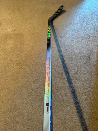 Senior CCM JetSpeed FT8 Pro Right Handed Hockey Stick P28+1/4  (New)
