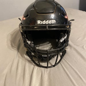 Medium Adult Riddell SpeedFlex Helmet (Used)