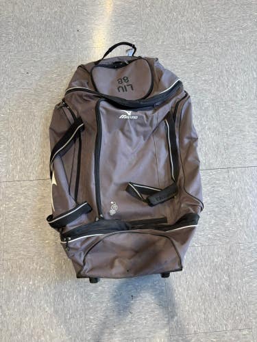 Gray Mizuno Samurai Catcher's Bag