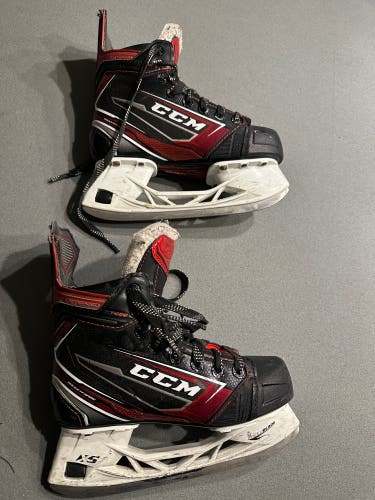 CCM JetSpeed FT480 Hockey Skates Regular Width  Size 2 (Used)