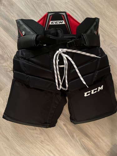 Intermediate Large CCM 1.9 Goalie Pants  (New)