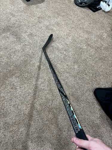 Senior Bauer Twitch Right Handed Hockey Stick P86 Pro Stock (Used)